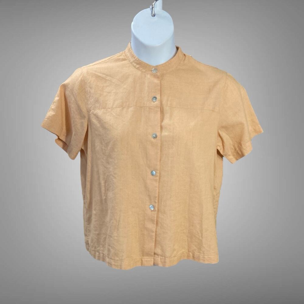 Vintage Travel Smith Womens Size Medium Light Orange Mother of Pearl Button Top